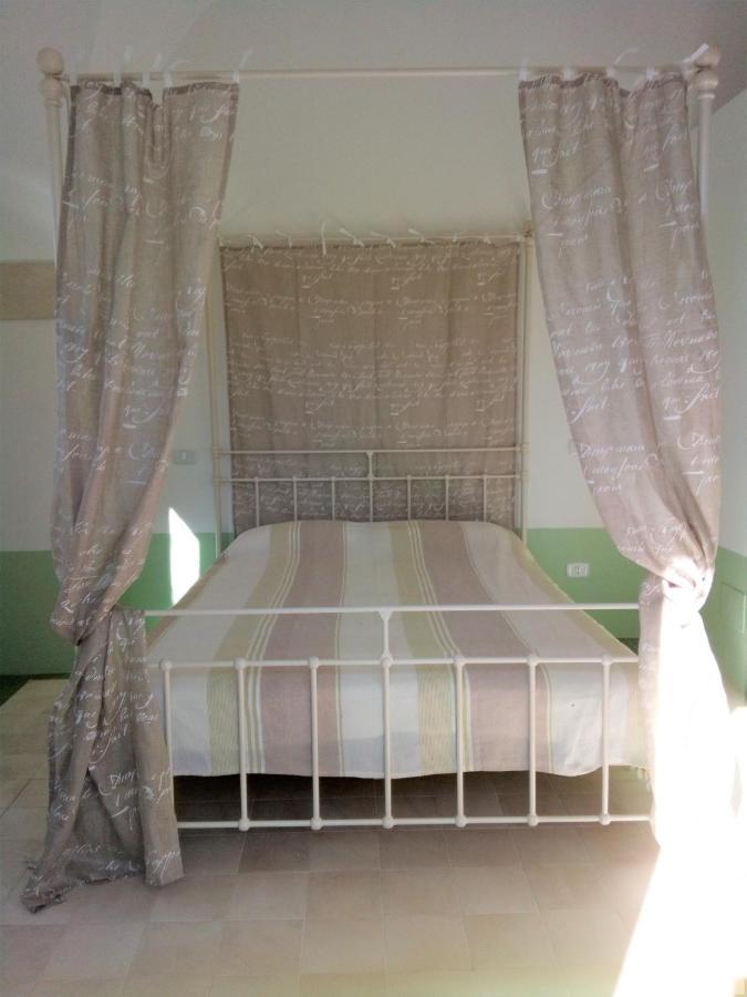 I Fichi Bianchi Bed & Breakfast Cutrofiano Exterior photo